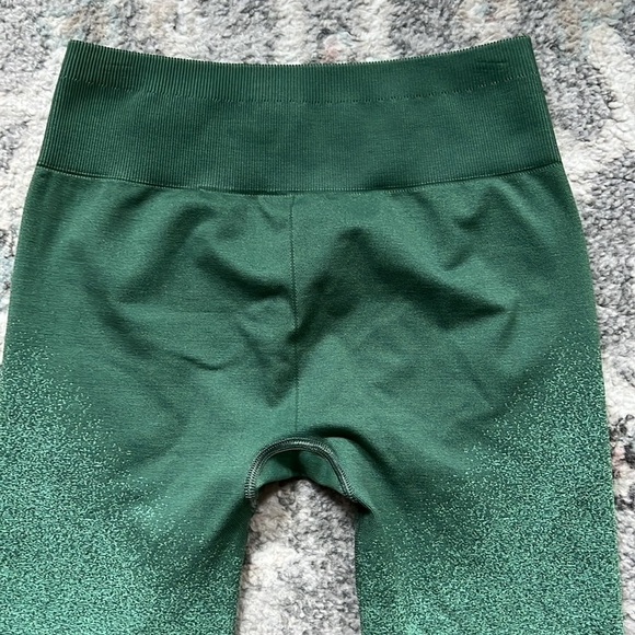 Gymshark Green Seamless Ombré Leggings - Picture 9 of 10